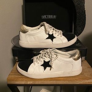 Steve Madden star shoes